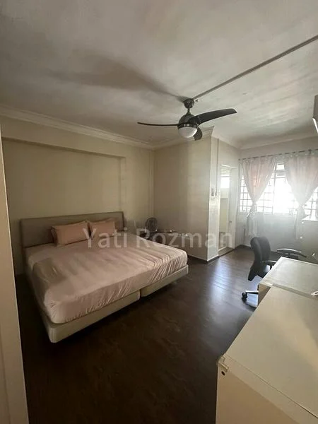 5 Room (5I) HDB for Rent in  851 Jurong West Street 81 - Image 8