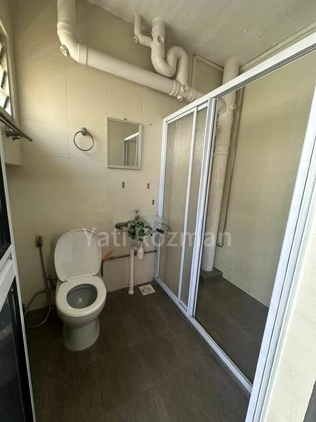 5 Room (5I) HDB for Rent in  851 Jurong West Street 81 - Image 2