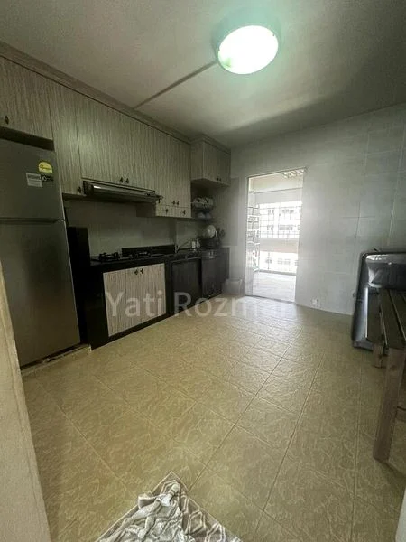 5 Room (5I) HDB for Rent in  851 Jurong West Street 81 - Image 5