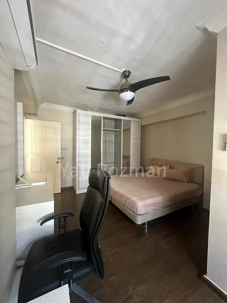 5 Room (5I) HDB for Rent in  851 Jurong West Street 81 - Image 7