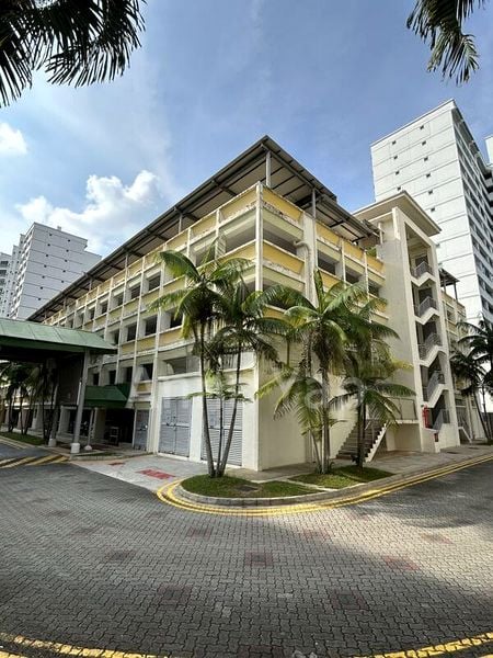 Executive HDB for Rent in 711 Pasir Ris Street 72 - Image 4