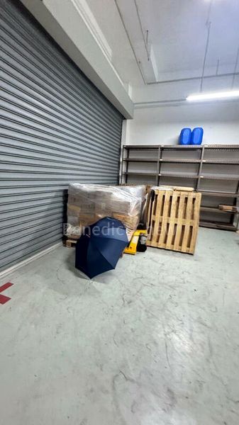Light Industrial (B1) for Rent: Tradehub 21 - Image 2