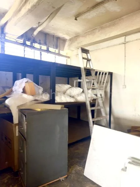 Light Industrial (B1) for Rent: Kapo Factory Building - Image 3