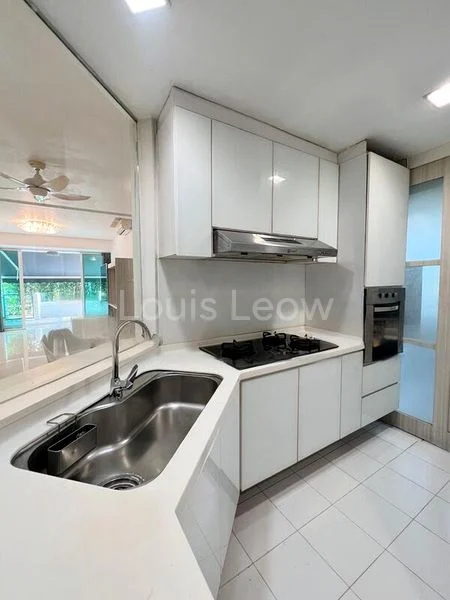 3 Bed Condo for Sale in  Cote D'azur - Image 4