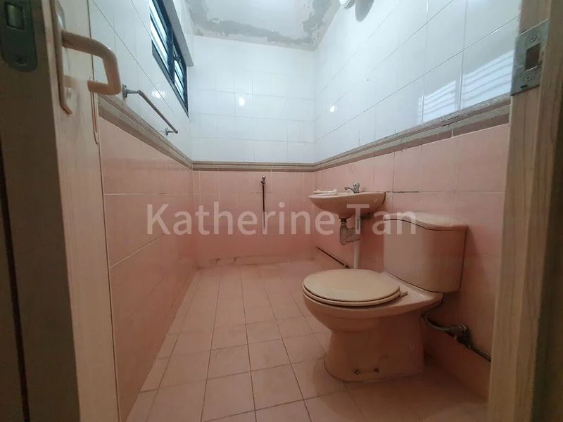 4 Room (4A) HDB for Sale in  181 Bishan Street 13 - Image 7