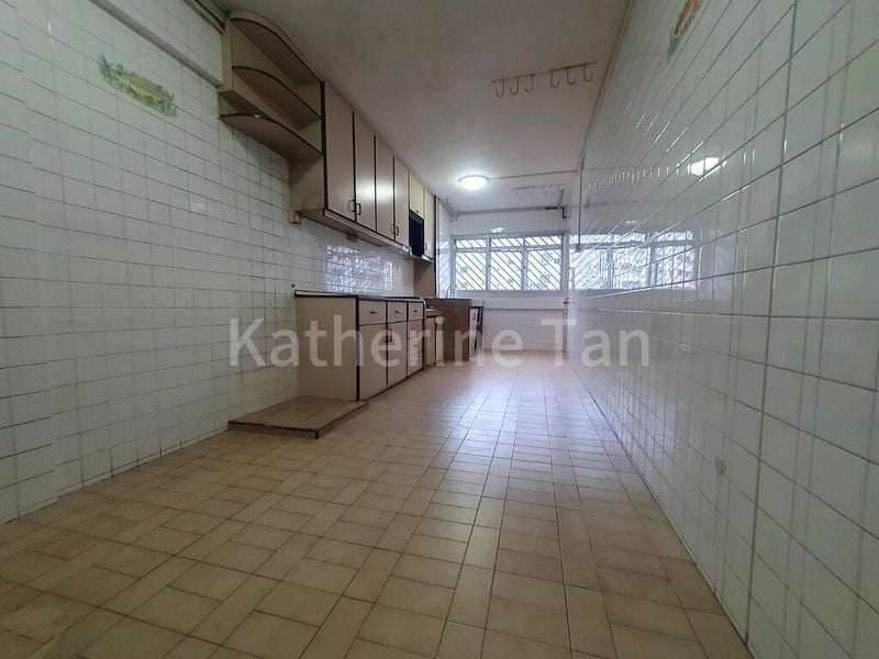 4 Room (4A) HDB for Sale in  181 Bishan Street 13 - Image 2