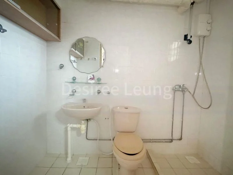 4 Room (4A) HDB for Sale in 63B Lengkok Bahru - Image 11