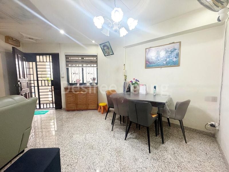 4 Room (4A) HDB for Sale in 63B Lengkok Bahru - Image 5