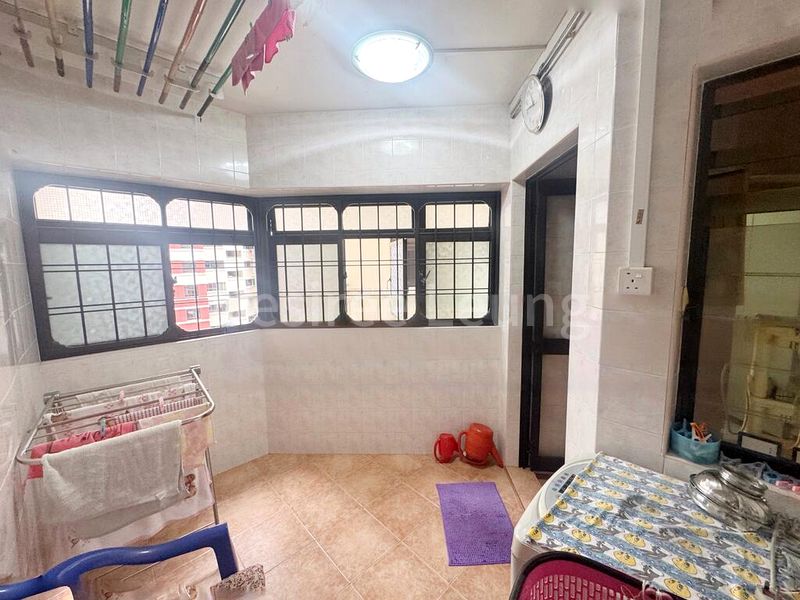 4 Room (4A) HDB for Sale in 63B Lengkok Bahru - Image 8