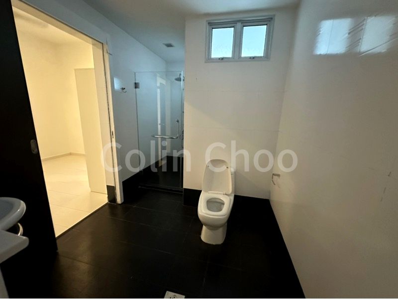 7 Bed Semi-Detached House (Landed) for Sale in  Sommerville Walk - Image 3