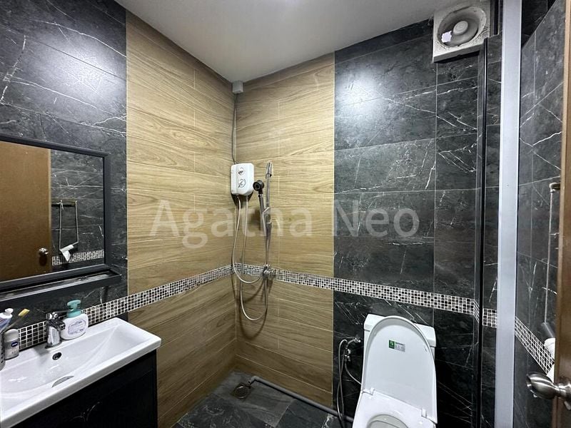 5 Bed Semi-Detached House (Landed) for Sale in  Poh Huat Road - Image 16