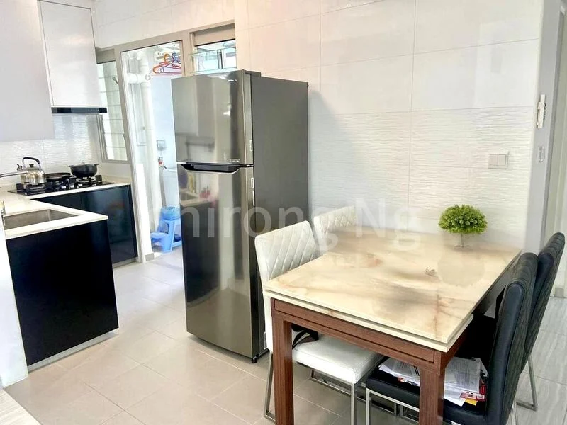 3 Room (3A) HDB for Rent in 325B Sumang Walk - Image 2