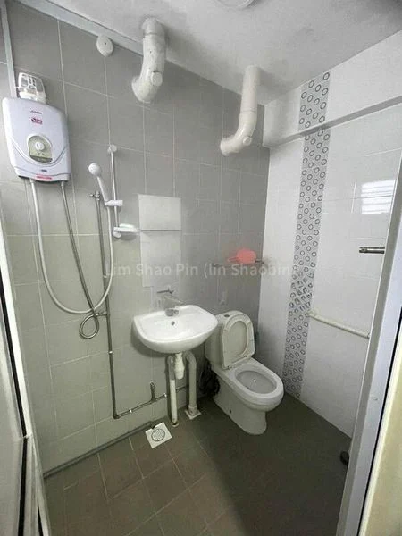 3 Room (3NG) HDB for Rent in  105 Bedok Reservoir Road - Image 4