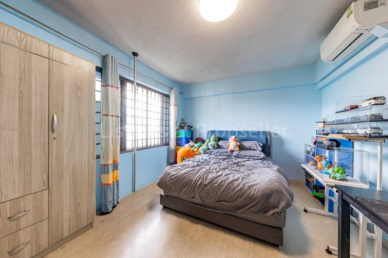 5 Room (5I) HDB for Sale in 294 Tampines Street 22 - Image 6