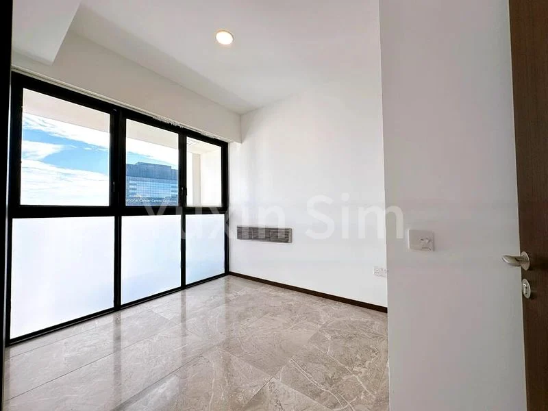 2 Bed Condo for Sale in  One Pearl Bank - Image 3