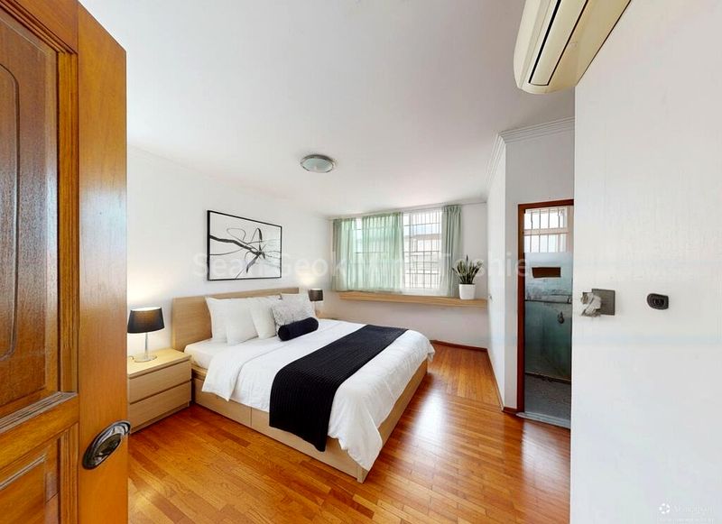 4 Bed Corner Terrace (Landed) for Sale in  Kensington Park Road - Image 11