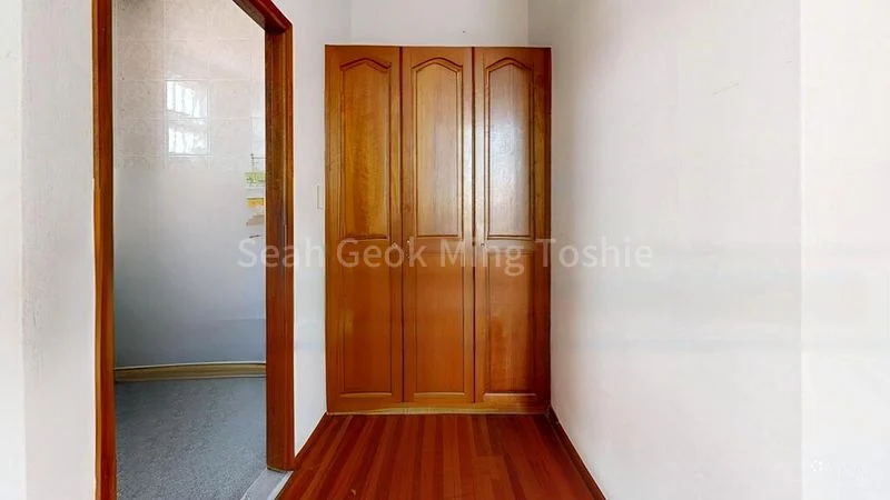 4 Bed Corner Terrace (Landed) for Sale in  Kensington Park Road - Image 3