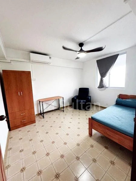 Room (HDB) for Rent in 1 Marsiling Drive - Image 1
