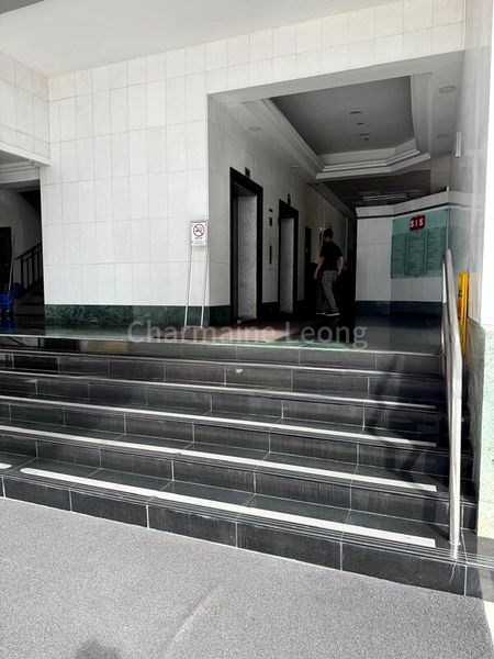 Light Industrial (B1) for Rent: SIS Building - Image 3