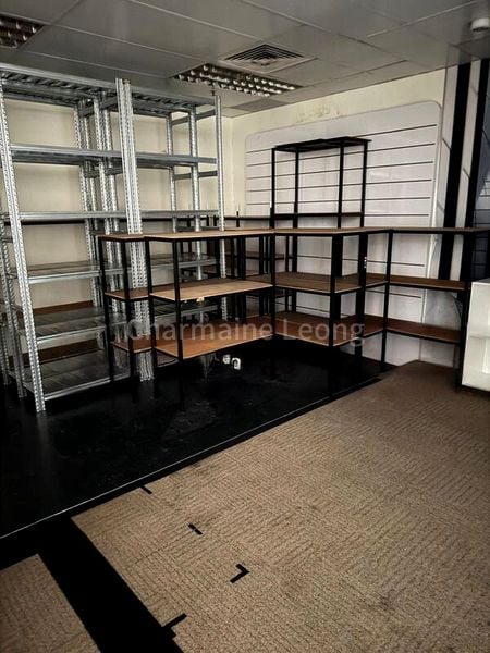 Light Industrial (B1) for Rent: SIS Building - Image 9