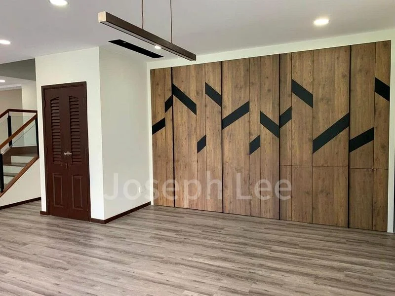 4 Bed Terraced House (Landed) for Rent in  Normanton Park - Image 3