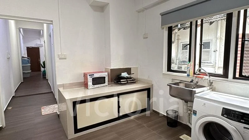 Room (Condo) for Rent in Seah Street - Image 9