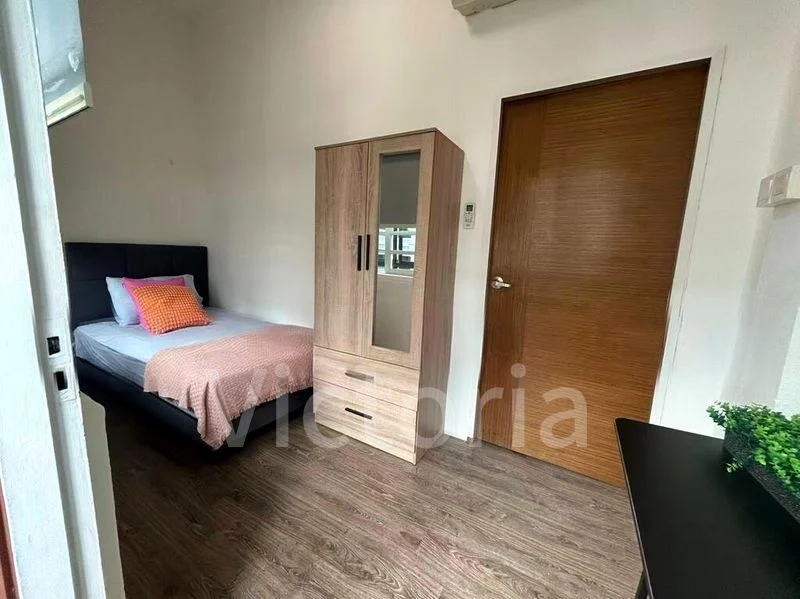 Room (Condo) for Rent in Seah Street - Image 1