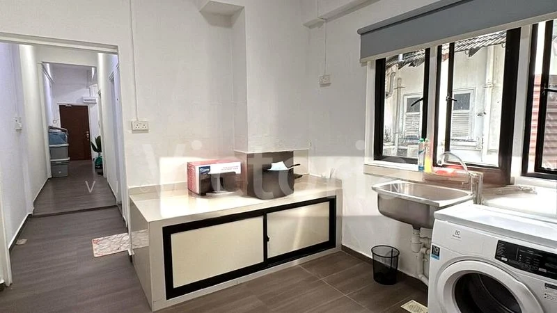 Room (Condo) for Rent in  Seah Street - Image 10