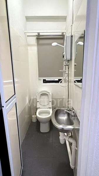 Room (Condo) for Rent in Seah Street - Image 12