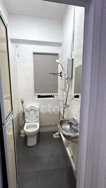 Room (Condo) for Rent in Seah Street - Image 10