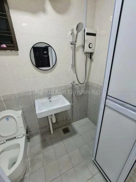 Room (HDB) for Rent in  356B Admiralty Drive - Image 5