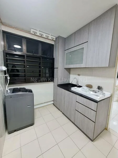 Room (HDB) for Rent in  356B Admiralty Drive - Image 4