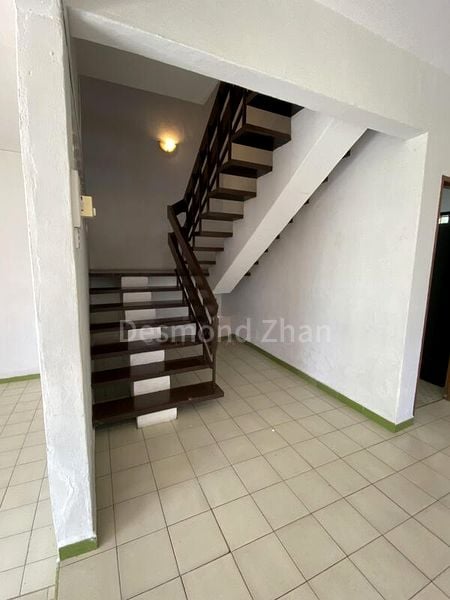 5 Bed Semi-Detached House (Landed) for Rent in  East View Garden - Image 9