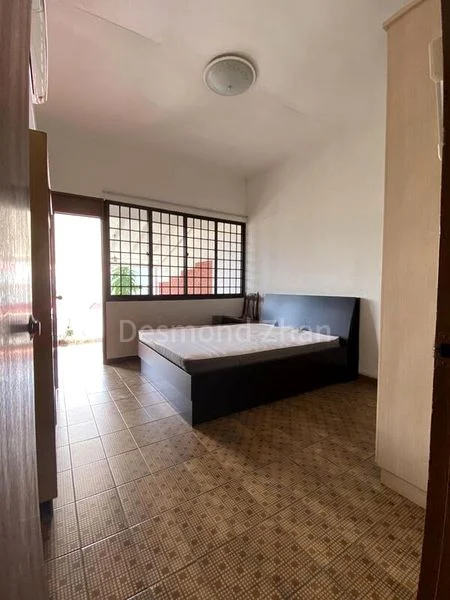 5 Bed Semi-Detached House (Landed) for Rent in  East View Garden - Image 5