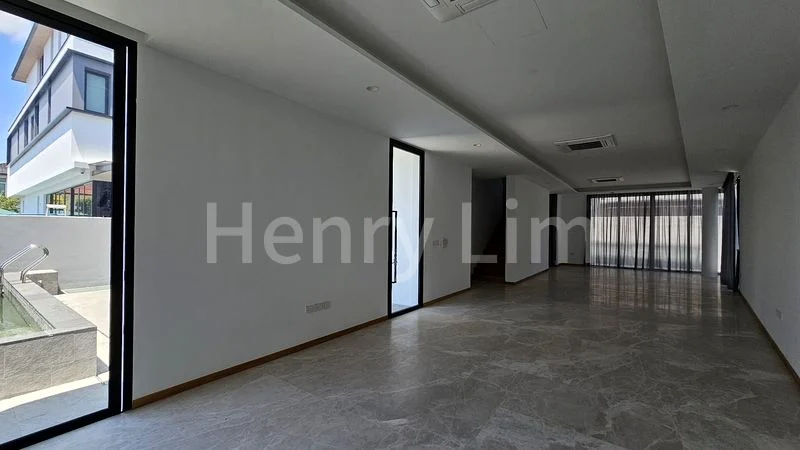 5 Bed Bungalow (Landed) for Sale in Hong Kong Park - Image 9