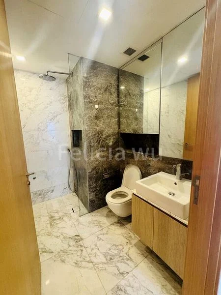 2 Bed Condo for Rent in  The Peak @ Cairnhill II - Image 4