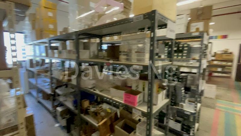 Light Industrial (B1) for Rent: Lian Cheong Industrial Building - Image 11