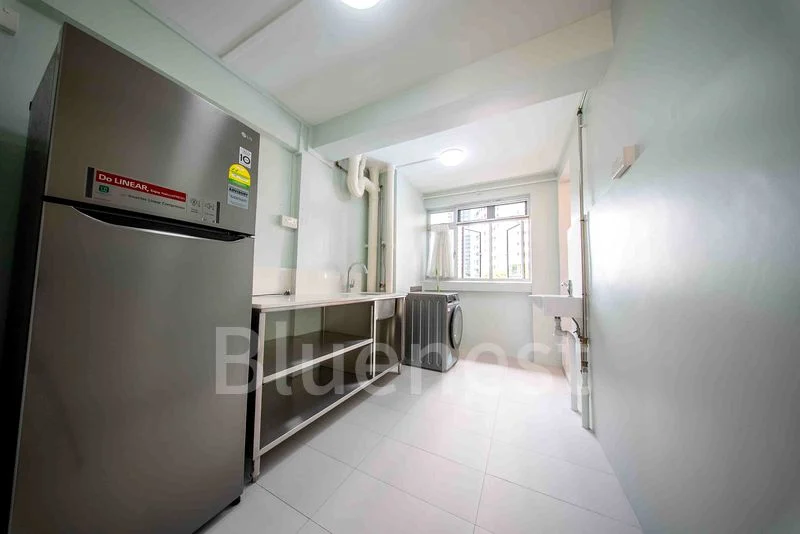2 Room (2I) HDB for Sale in 45 Telok Blangah Drive - Image 5