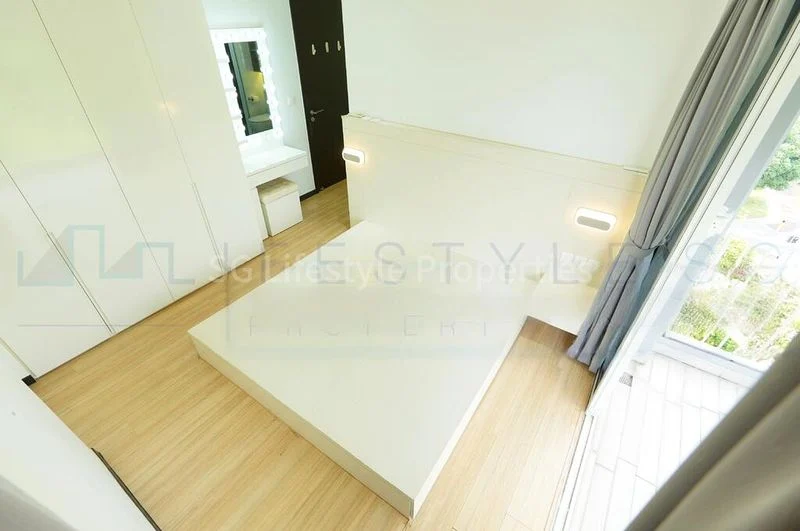 4 Bed Executive Condo for Sale in Lake Life - Image 3