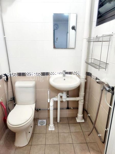 Room (HDB) for Rent in  305 Bukit Batok Street 31 - Image 4