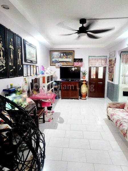Room (HDB) for Rent in  305 Bukit Batok Street 31 - Image 2