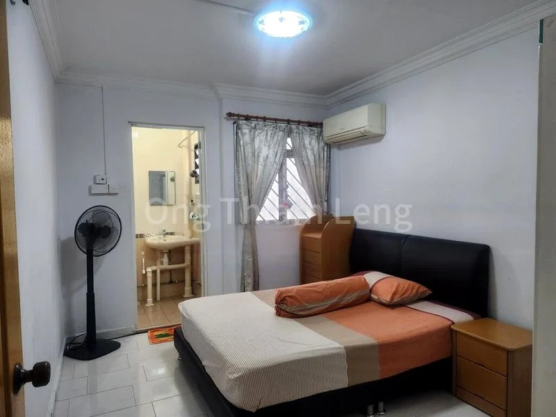 Room (HDB) for Rent in  305 Bukit Batok Street 31 - Image 1