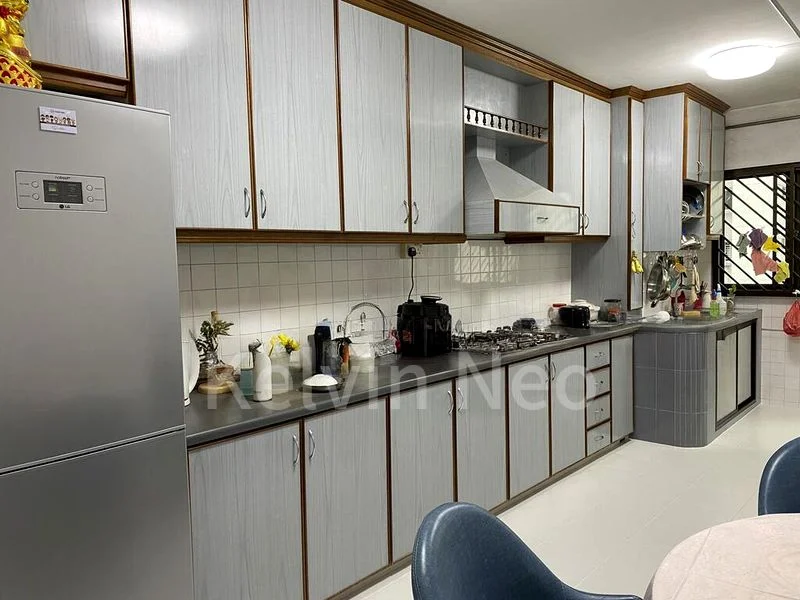 3 Room (3A) HDB for Rent in 205 Bukit Batok Street 21 - Image 3