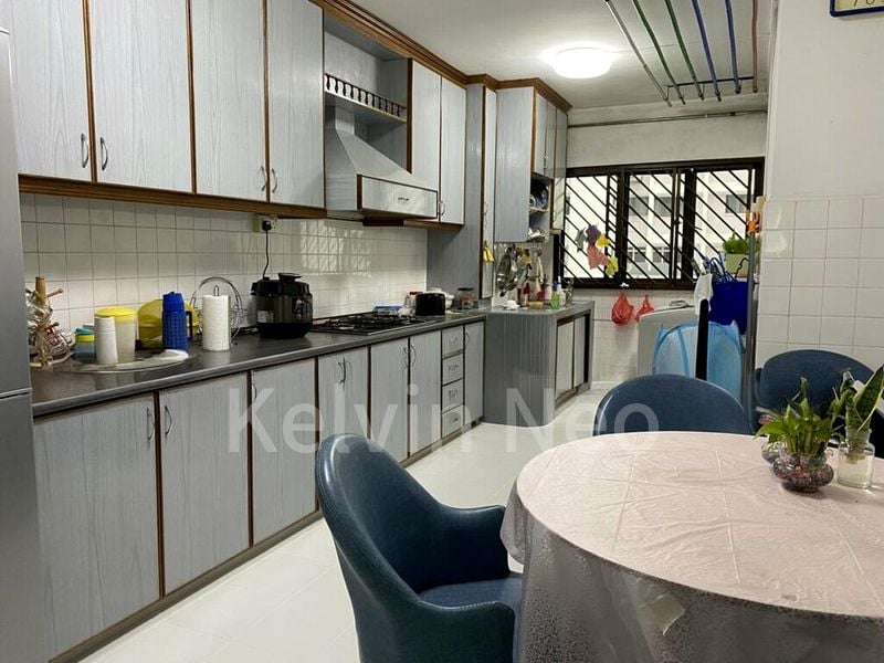 3 Room (3A) HDB for Rent in 205 Bukit Batok Street 21 - Image 4