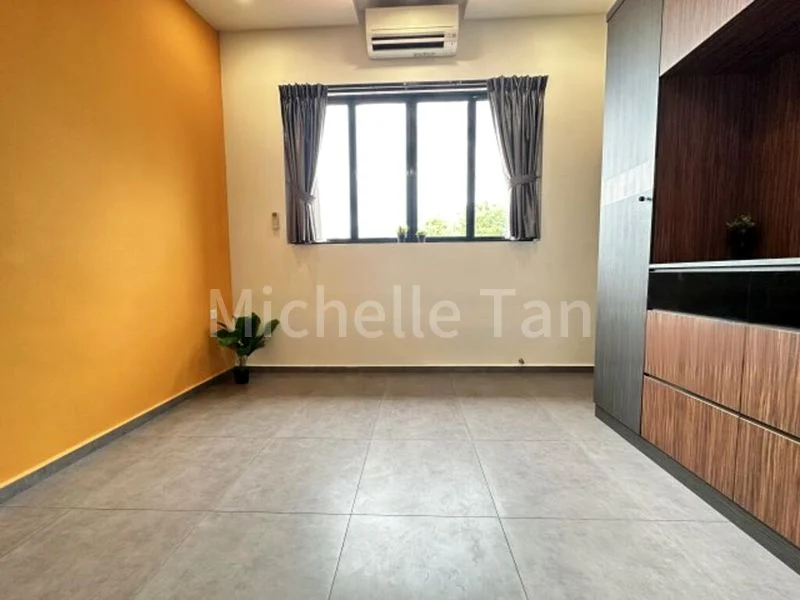 1 Bed Walk-up Apartment (Condo) for Rent in  723 East Coast Road - Image 3