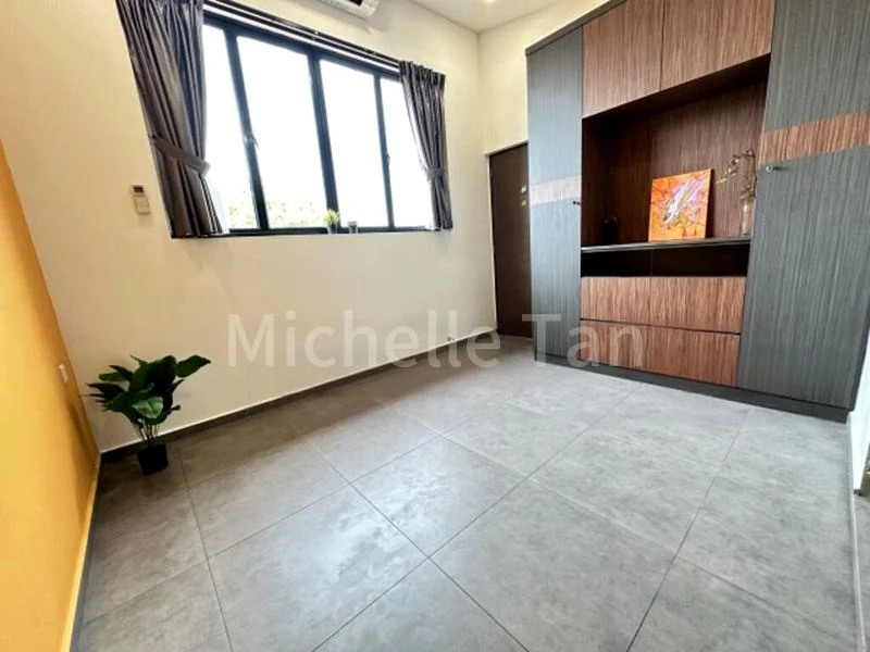 1 Bed Walk-up Apartment (Condo) for Rent in  723 East Coast Road - Image 4