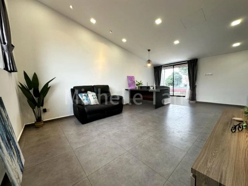 1 Bed Walk-up Apartment (Condo) for Rent in  723 East Coast Road - Image 6