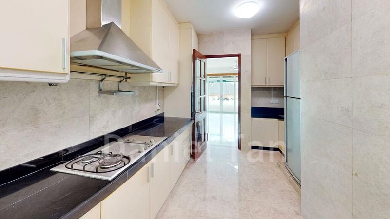 4 Bed Condo for Rent in  Pepys Hill Condominium - Image 5