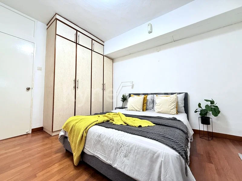 Master Room (Condo) for Rent in Pandan Valley - Image 4