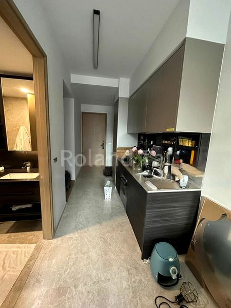 1 Bed Condo for Rent in  Haus on Handy - Image 4